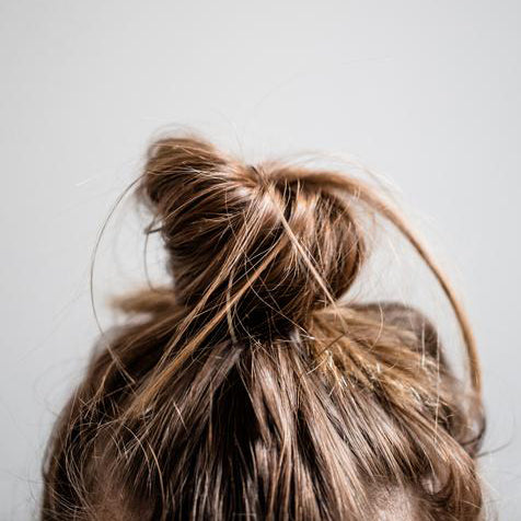 3 tips that reduce how often you need to wash your oily hair